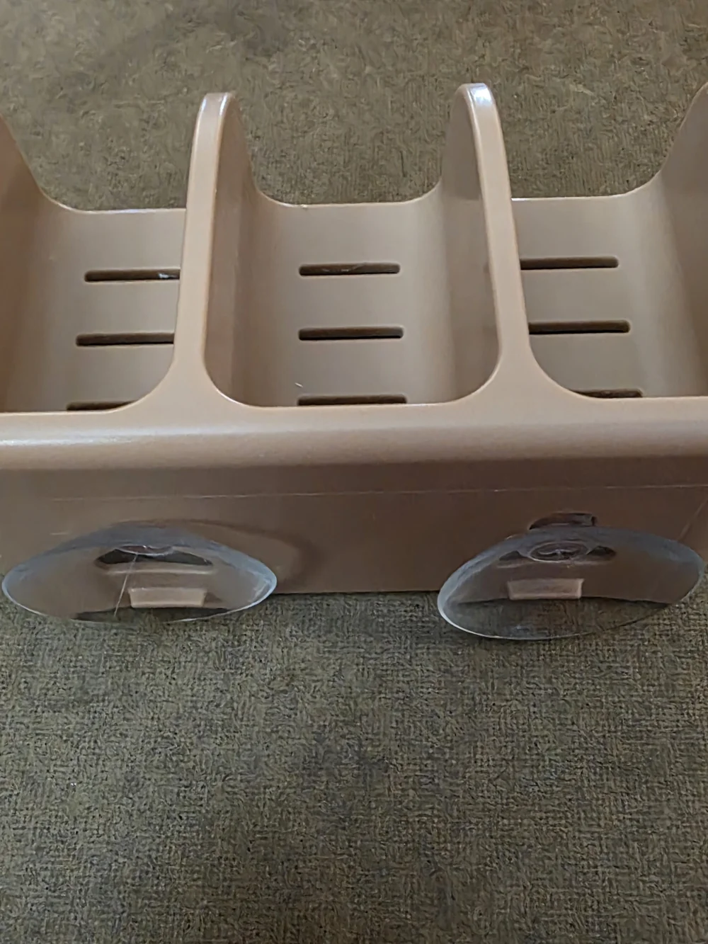Kitsch three compartment